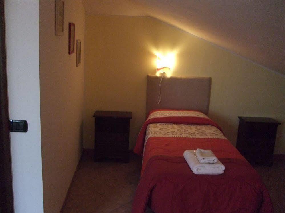 B&B La Casa Di Zefiro Limite Esterno foto